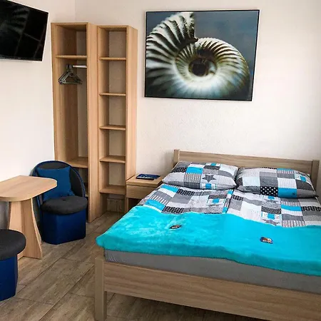 Blue Homestay *